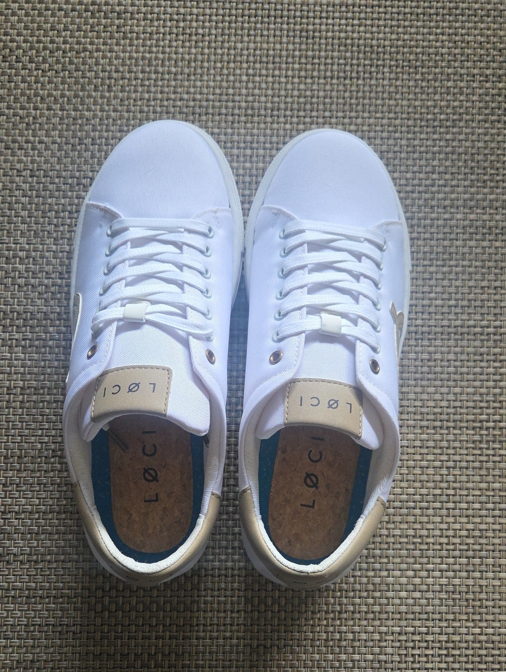 LOQ White Canvas Low-Top Sneakers with Gold Trim - Picture 2 of 11